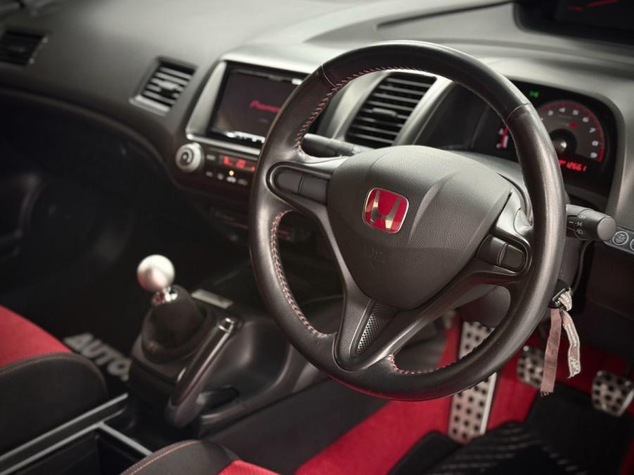 CIVIC TYPE R FD2 - Image 7